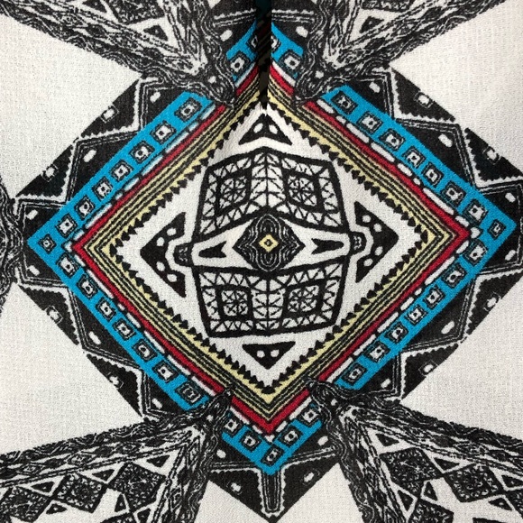 ๐ฌ FINAL MARKDOWN! CHICOโS Scarf Print Slit Shoulder Poncho, 0 = S/M - Picture 7 of 8